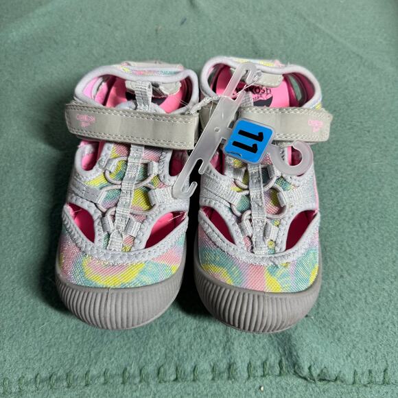 Oshkosh Sandals Toddler 11 Tie dye NWT Adjustable Machine Washable Play - Picture 2 of 5